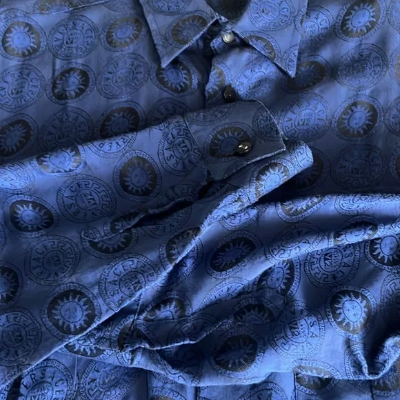 shirt - Picture 5 of 6